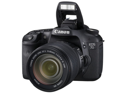 Canon EOS 7D Premium Kit EF-S 18-200mm IS Lens Digital SLR Camera